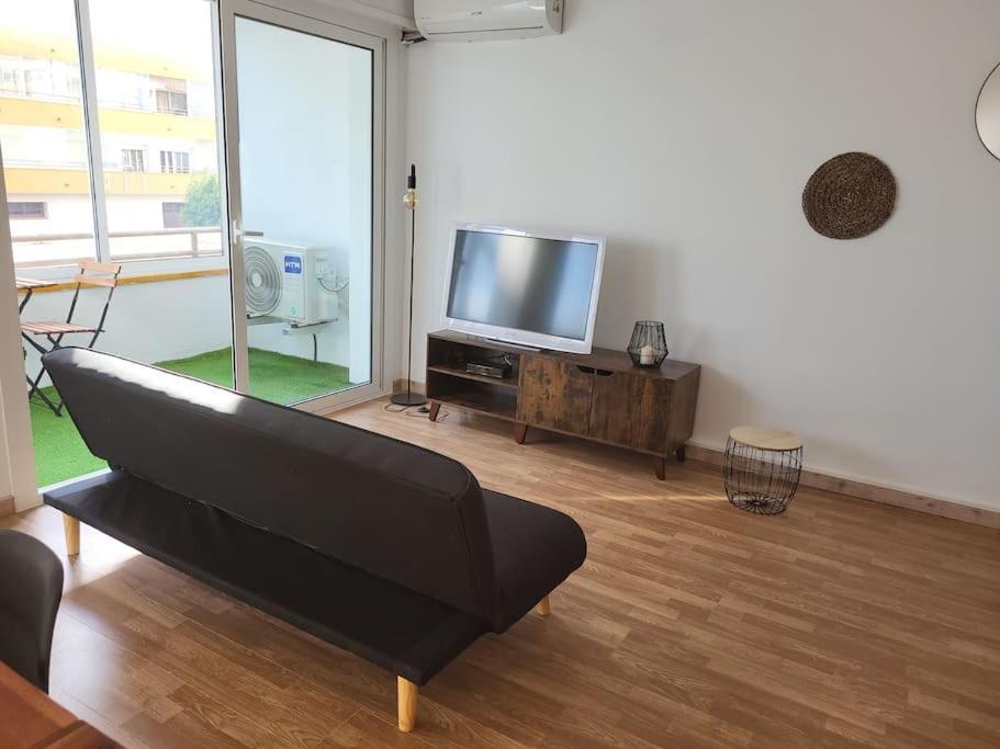 Superbe Apartement En Residence Avec Piscine Roses Luaran gambar