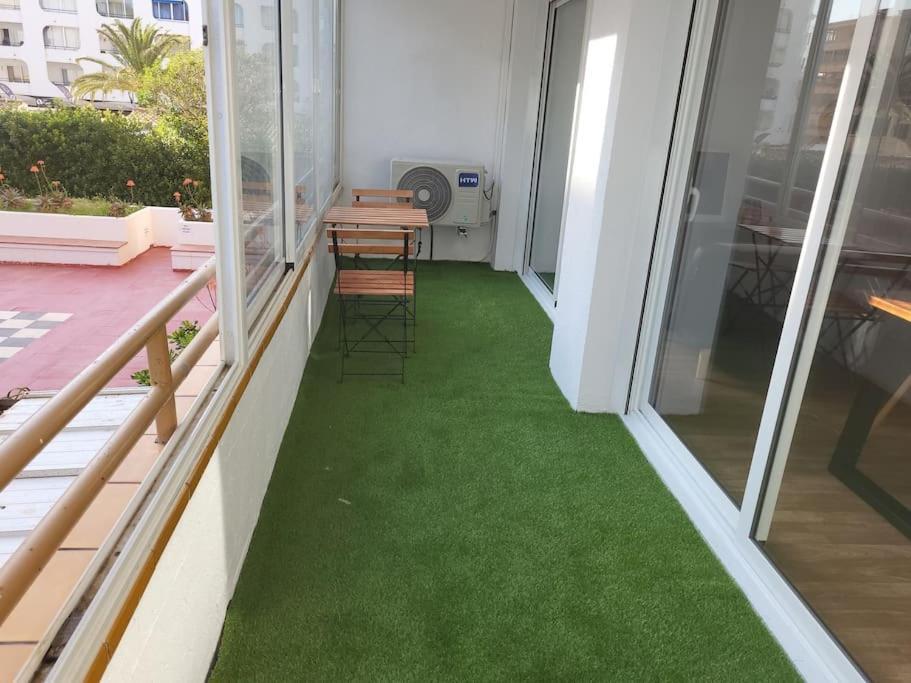 Superbe Apartement En Residence Avec Piscine Roses Luaran gambar